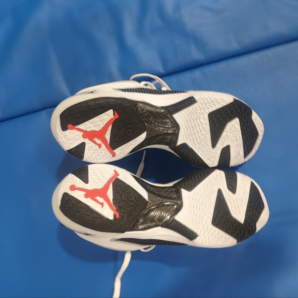 Jordan 37 low